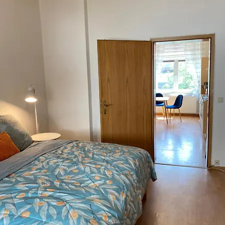 Sternbusch Wohnung, Perfekte Lage Zwischen Uni Und Hbf Appartement Duisbourg
